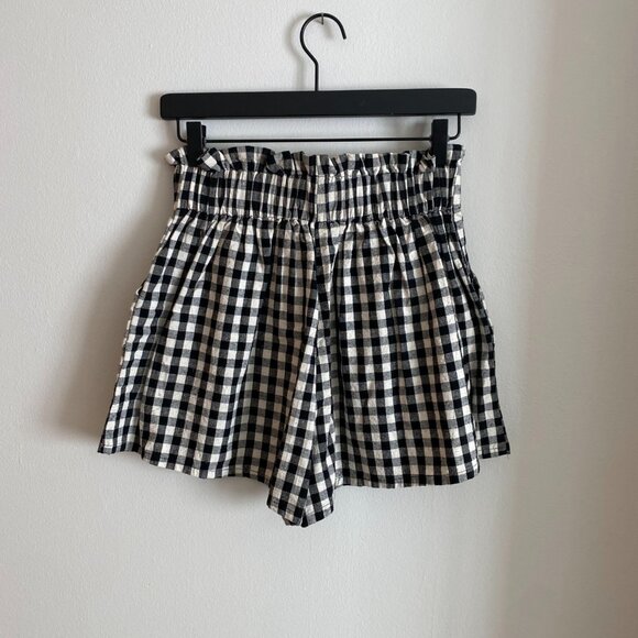 Linen Gingham High Waisted Shorts - Picture 2 of 5